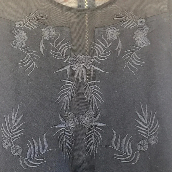 Sans Souci Chico Black Embroidered Hi/Low Dress - Picture 2 of 8